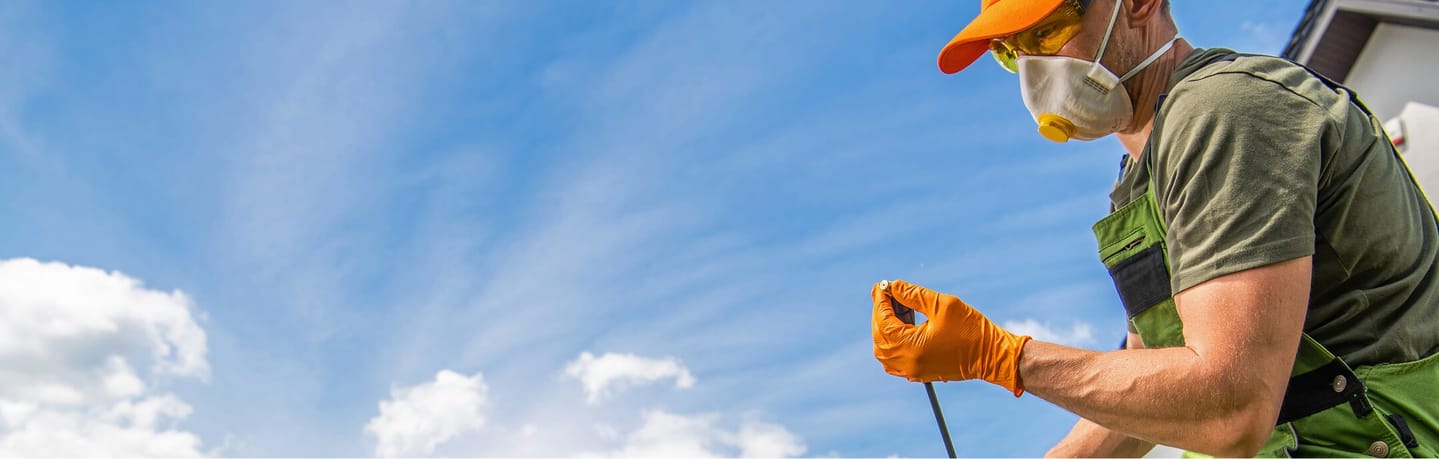 pest control specialist