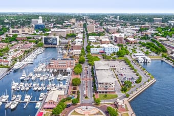 Pensacola, Florida skyline